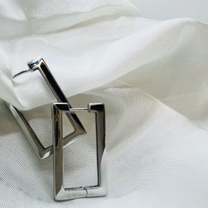 BRINCO  ARGOLA LISA QUADRADA BRANCO