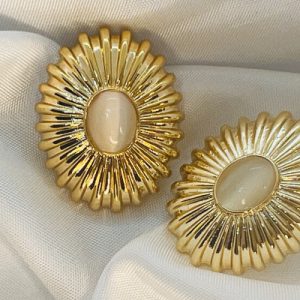 BRINCO DETALHADO CRISTAL DOURADO